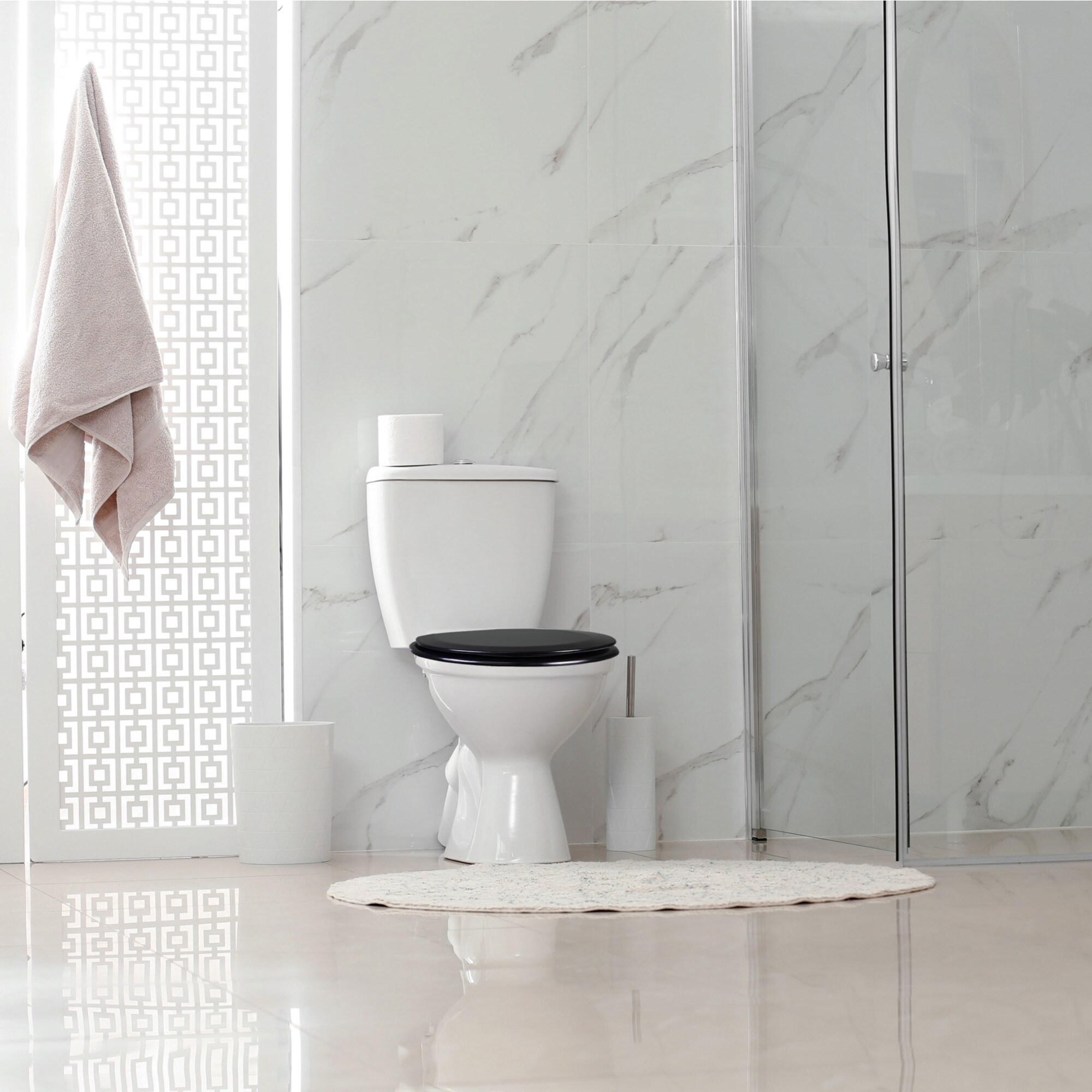 Asiento de baño alargado de madera negra con cierre suave de la casa de diseño Dalton 560235-BLK
