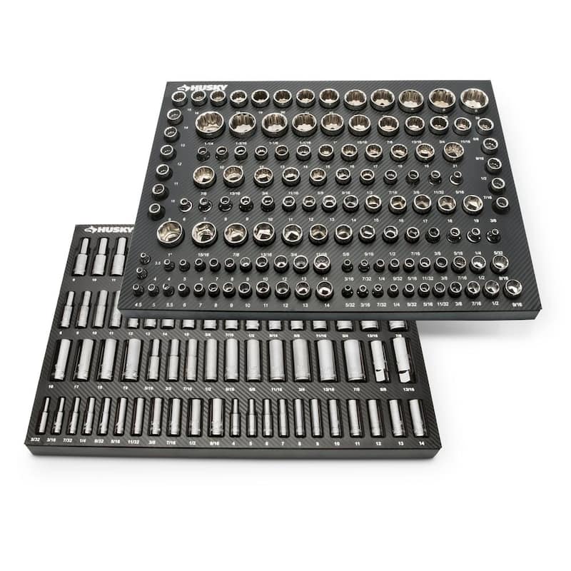 Juego de herramientas mecánicas Husky de 1/4, 3/8 y 1/2 pulgadas de trinquete y llave de vaso con bandejas de almacenamiento de EVA (230 piezas) - H230SRWSEVACB