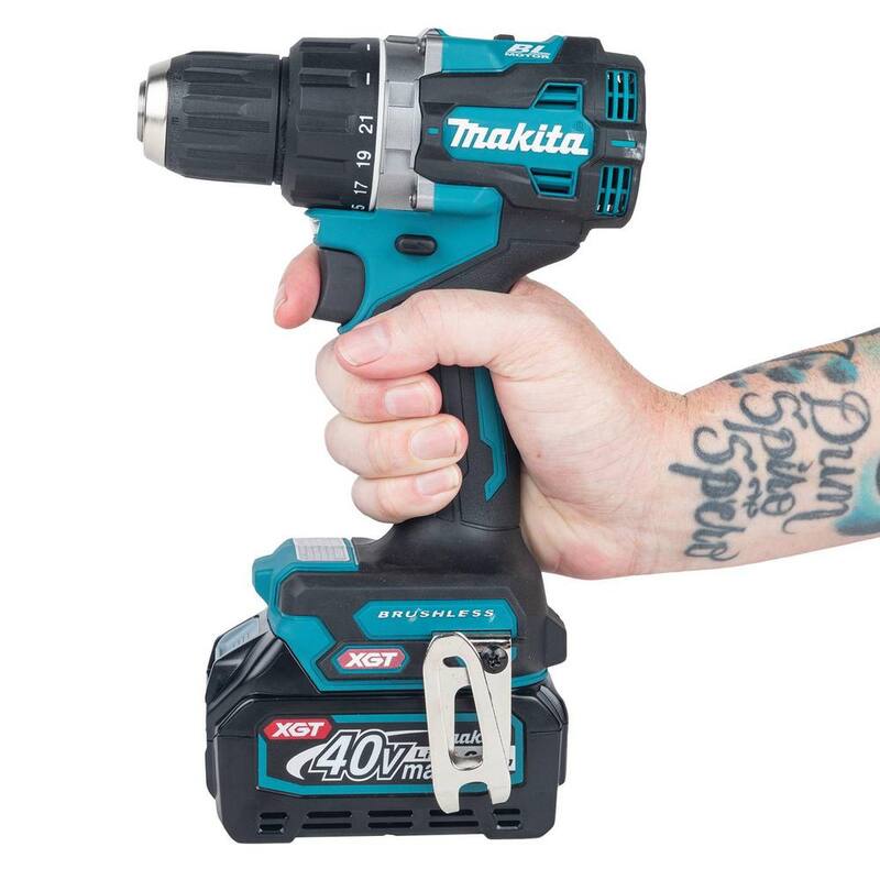 Kit de taladro atornillador inalámbrico compacto sin escobillas de 1/2 pulg. Makita 40V Max XGT (2.5Ah) - GFD02D