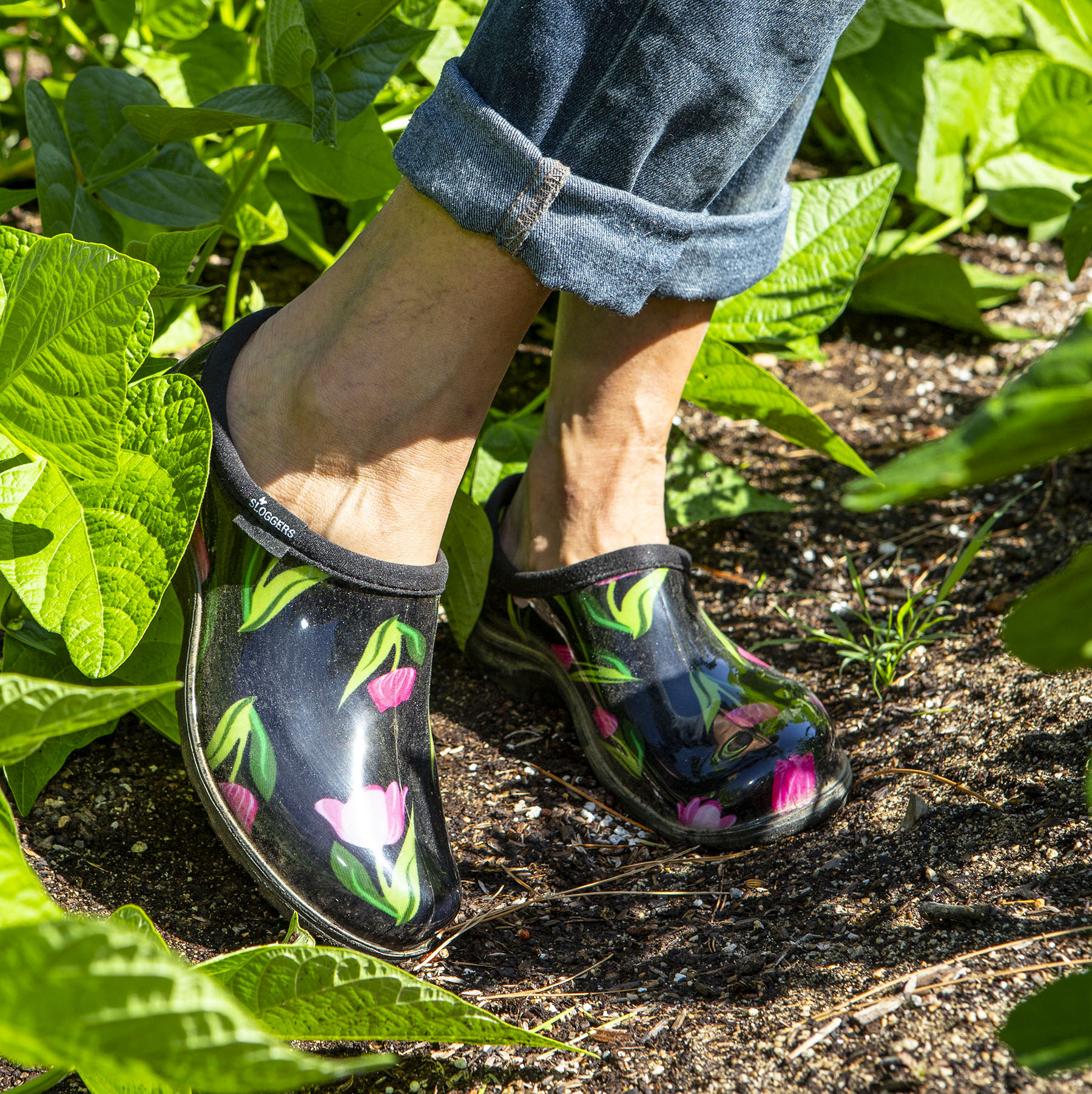 Zapatos impermeables negros con estampado de tulipanes para mujer Sloggers Talla 9 Mediana 5120TLPBK09