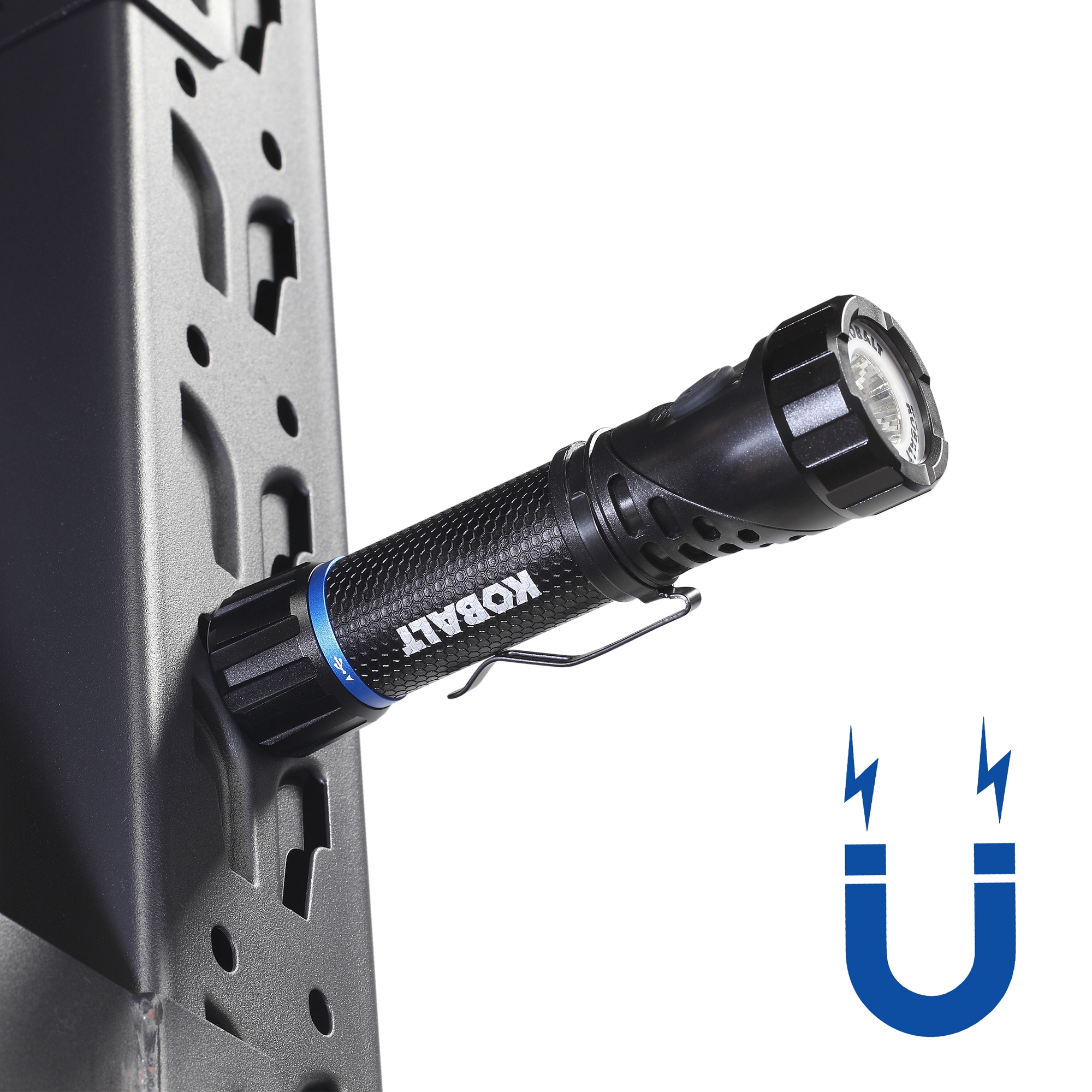 Linterna de mano con luz LED de 1000 lúmenes y 4 modos, incluye baterías recargables Kobalt