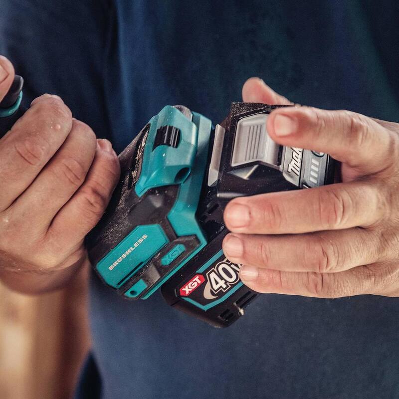 Equipo de taladro percutor inalámbrico sin escobillas Makita 40V Max XGT de 1/2 pulgadas (2.5Ah) - GPH01D