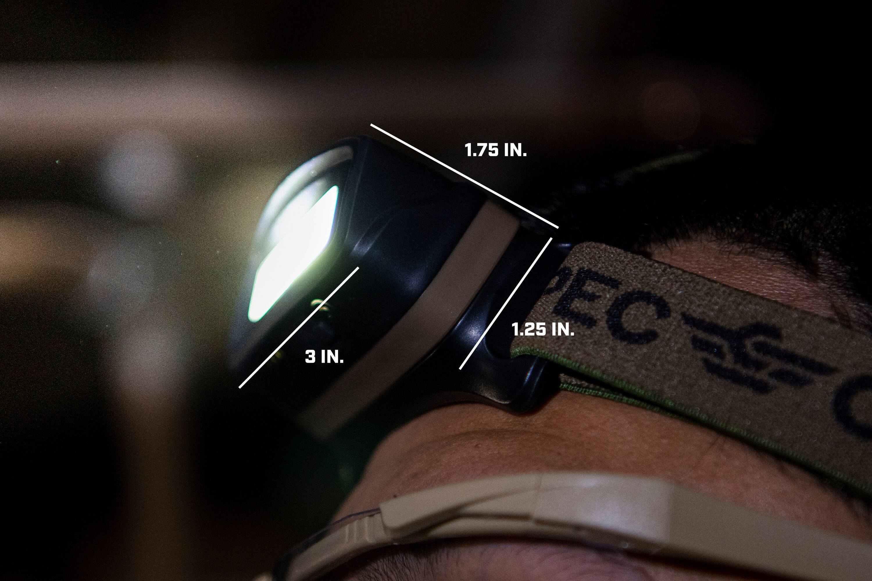 Lámpara frontal LED de 280 lúmenes de Spec Ops Tools con batería recargable incluida SPEC-HL280.