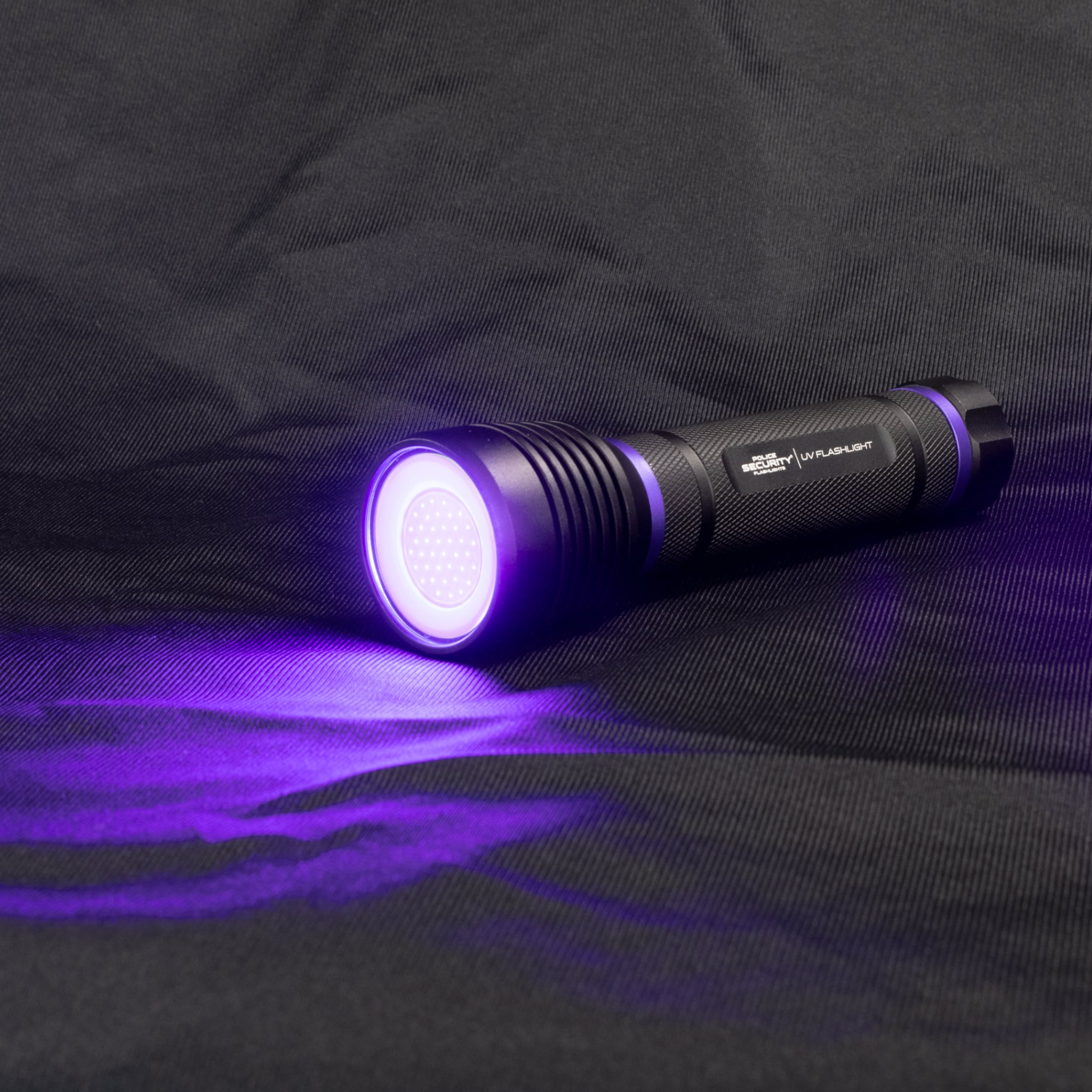 Linterna UV Police Security 6AAA de 395nm con 1 modo y pilas incluidas 98734