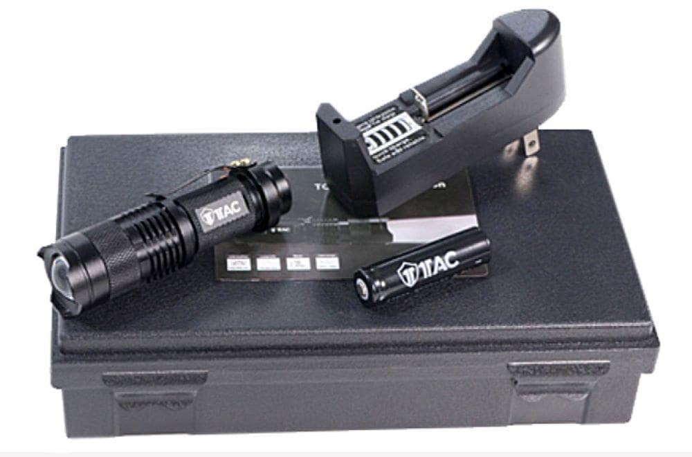 Kit táctico 1TAC TC800 con linterna LED de 350 lúmenes y 3 modos, incluye baterías recargables