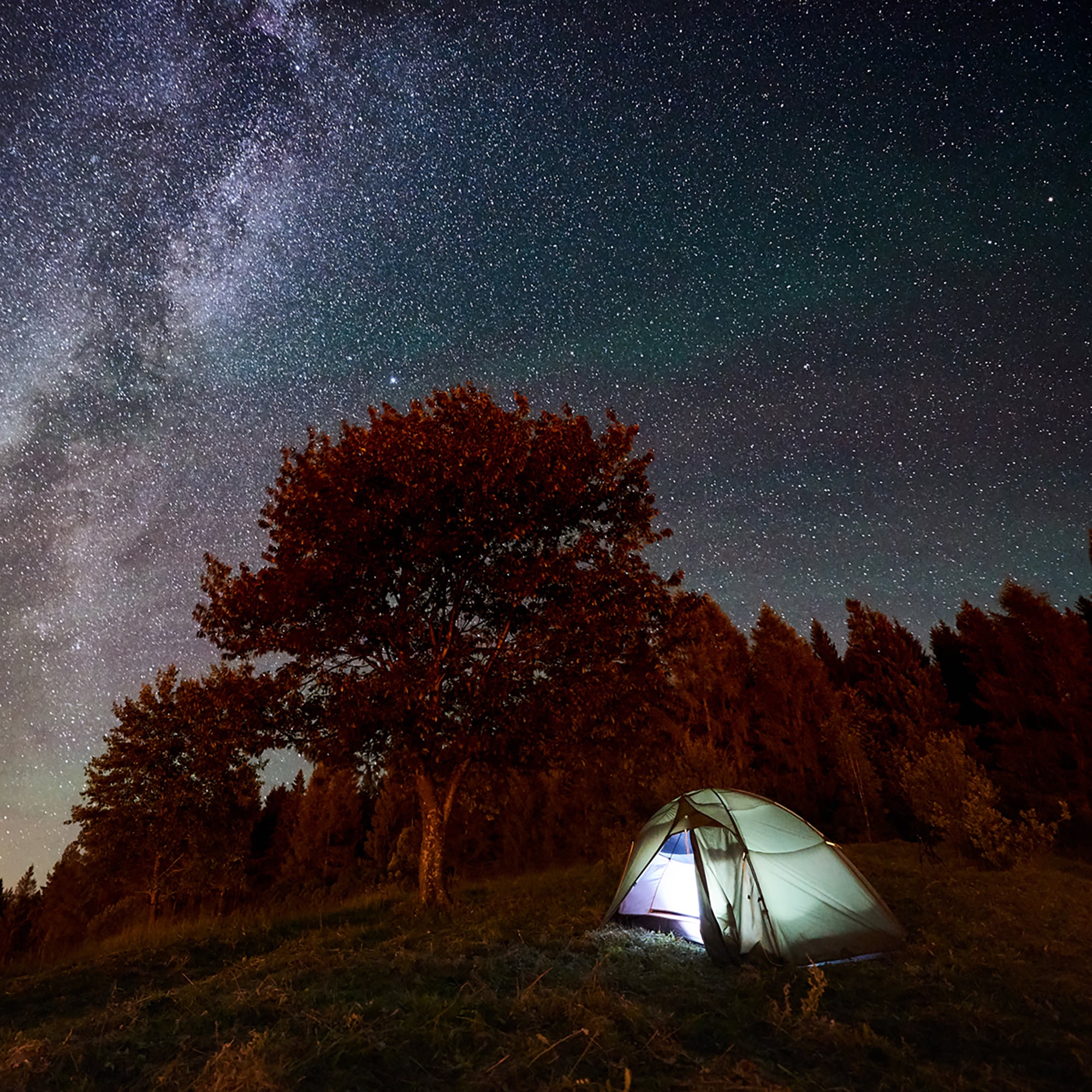 Lámpara de Camping con LED de 200 Lúmenes (Recargable) con Pilas Incluidas XPCW19B