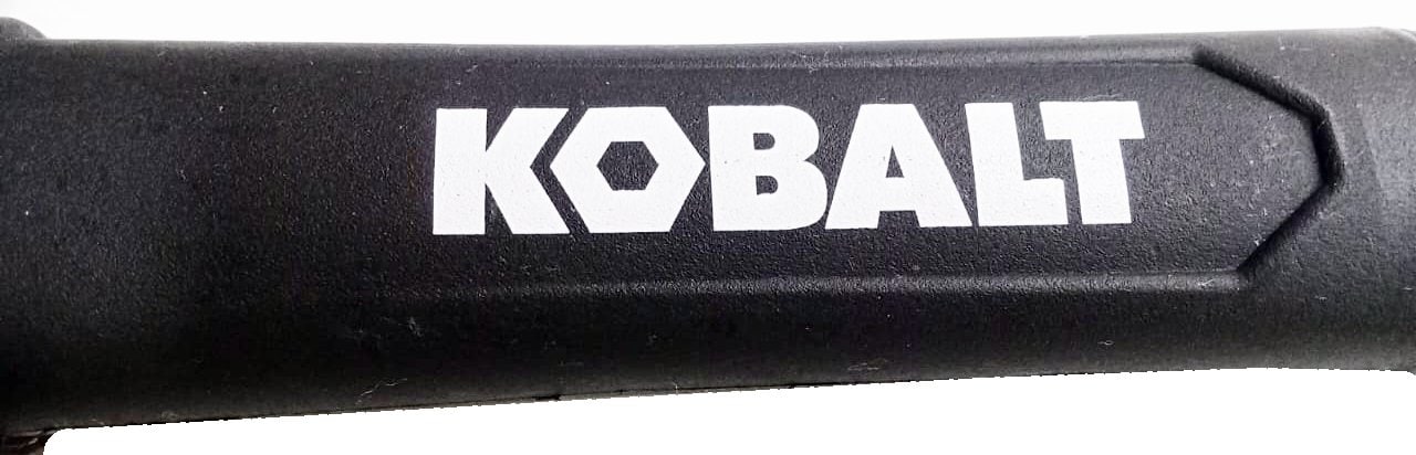 Maza de ingeniería de mango de fibra de vidrio con cabeza de acero liso de 4 libras Kobalt