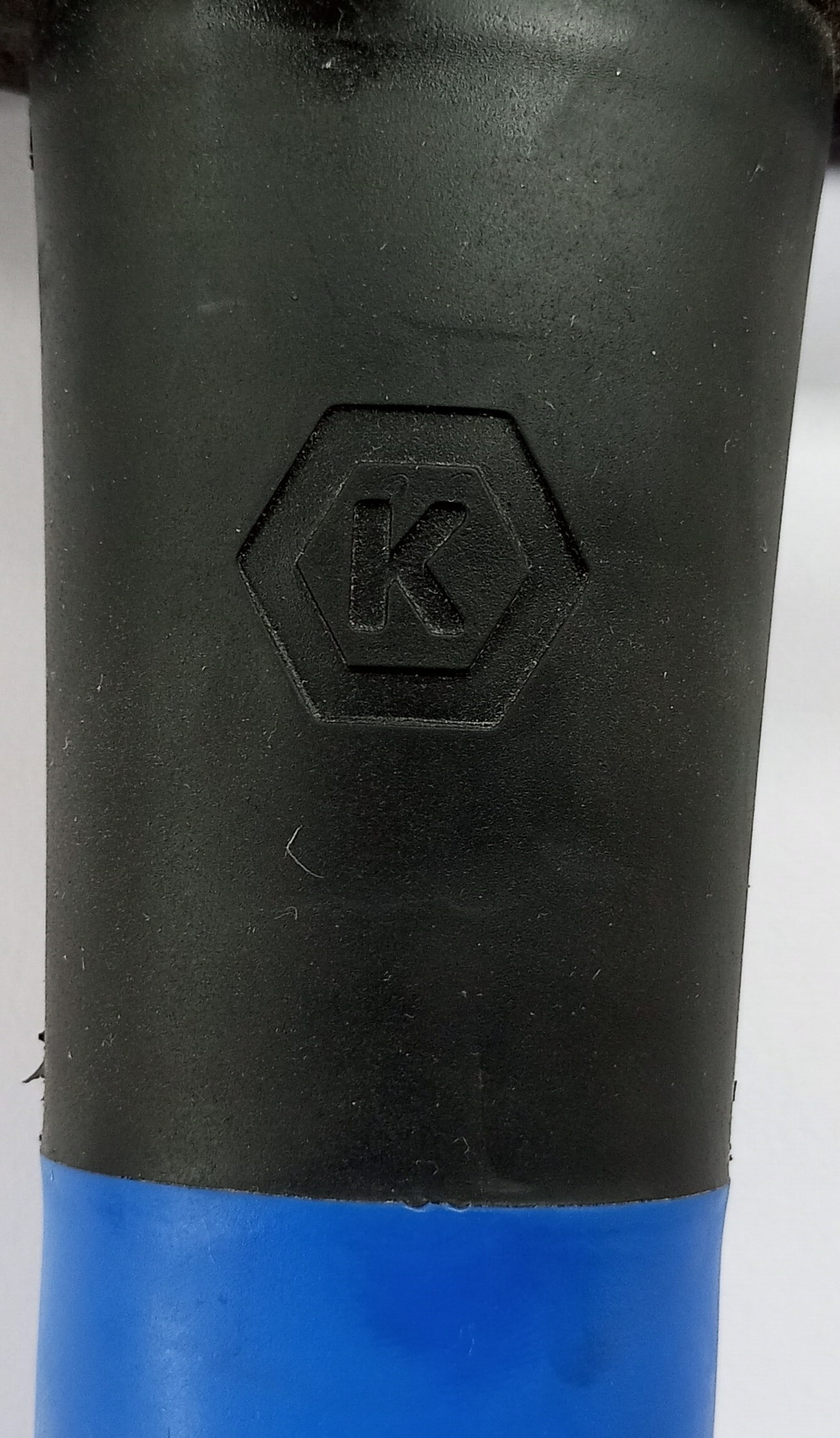 Maza de ingeniería Kobalt de cabeza de acero de 8 libras con mango de fibra de vidrio de cara lisa 103412