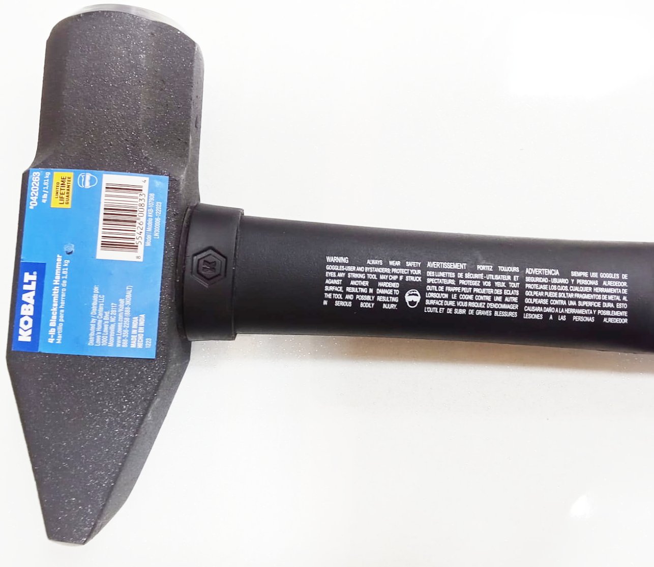 Martillo de especialidad de herrero de cara lisa de 4 libras con cabeza de acero y mango de fibra de vidrio Kobalt 0420263
