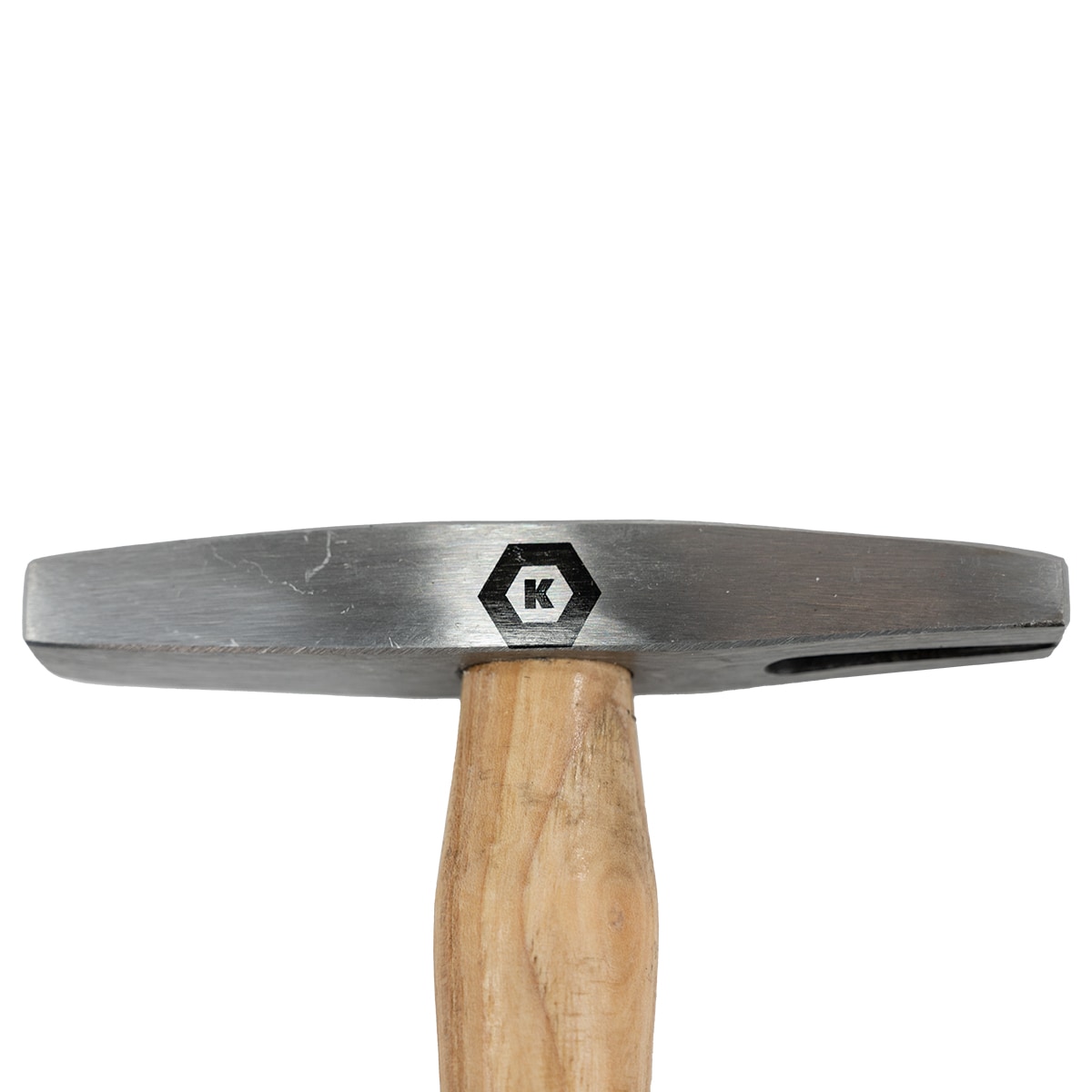 Martillo de tapicería de cabeza lisa de acero de 5 onzas con mango de madera Kobalt KB-T088005