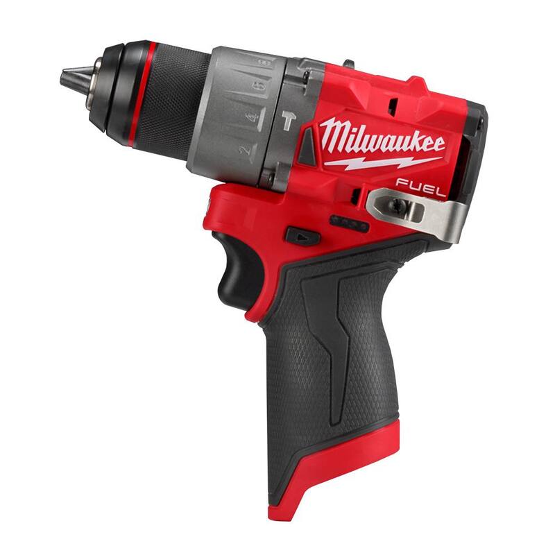 Milwaukee M12 FUEL Taladro/destornillador inalámbrico sin escobillas de 12V con batería de iones de litio de 1/2 in. y alta capacidad de 2.5Ah - 3403-20-48-11-2425