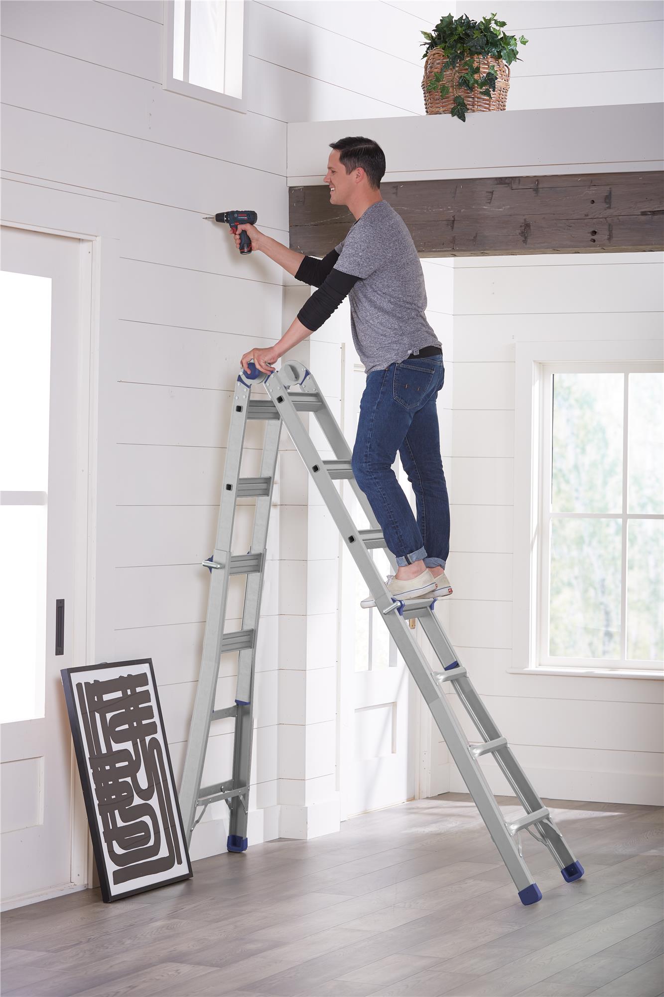 Escalera multiusos tipo 1A de 18 pies de alcanze con capacidad de carga de 300 libras 20918T1ASE de Cosco