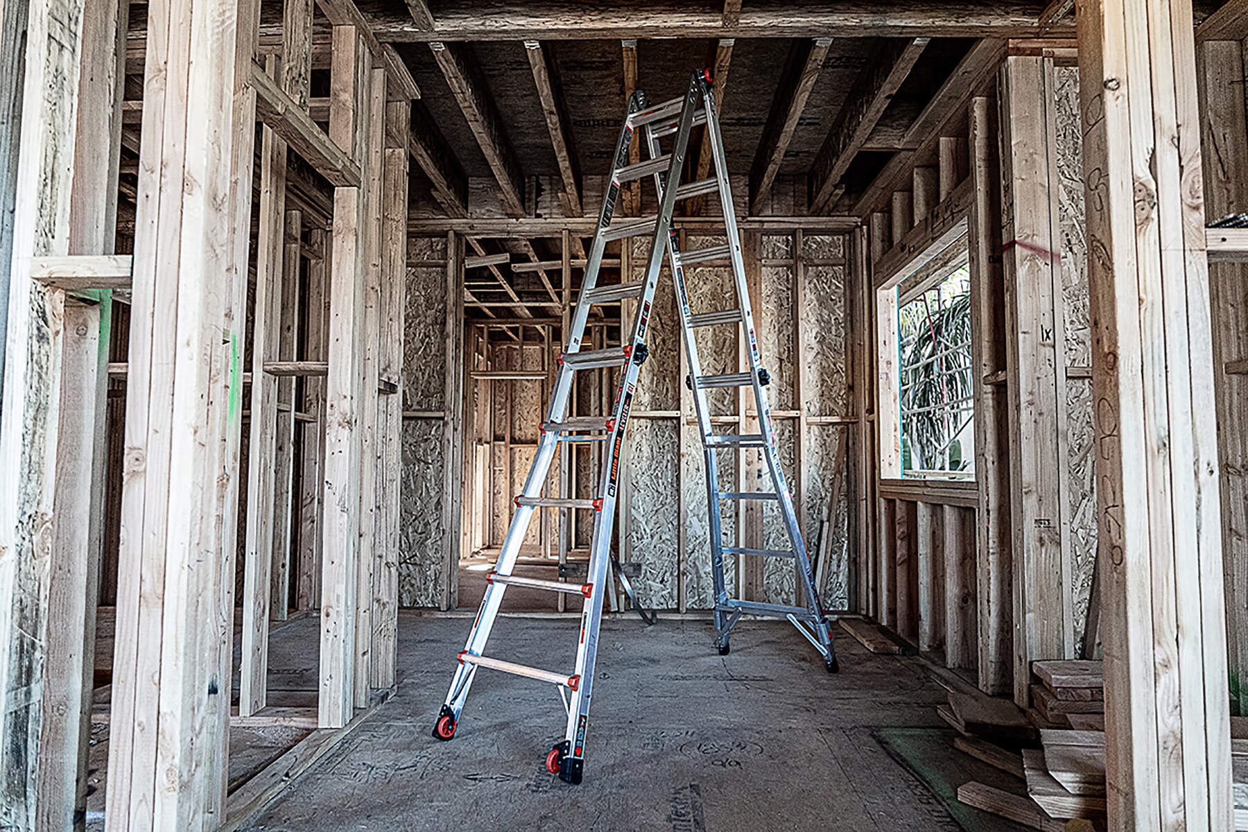 Escalera de Posiciones Múltiples Telescópica con Niveladores de Pata Tipo 1AA - Capacidad de Carga de 375 lbs. Alcanza hasta 22.0 pies - Modelo Leveler M22 de Little Giant Ladders 16622-801.