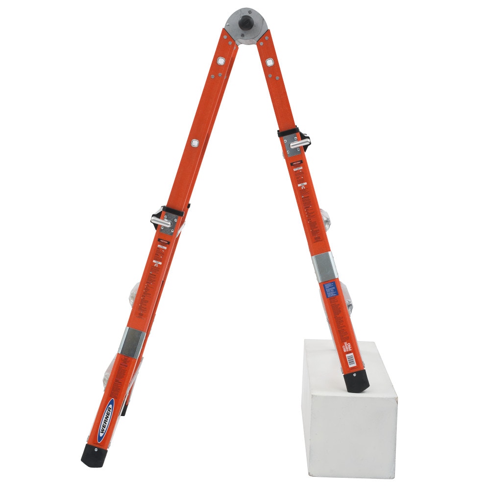 Escalera telescópica multiusos Werner FMT Pro 5 en 1 con alcance de 14.25 pies y capacidad de carga de 300 libras - Tipo 1A