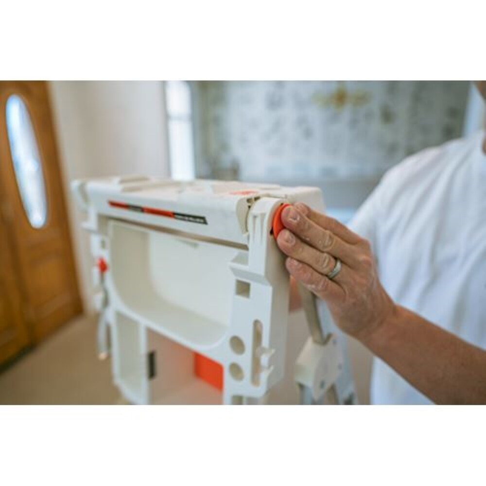 Escalerilla Little Giant Paint Pro de 5 pies (altura de alcance de 9.33 pies) de aluminio Tipo 1AA - Capacidad de carga de 375 lb. Escalera de plataforma 15165-001