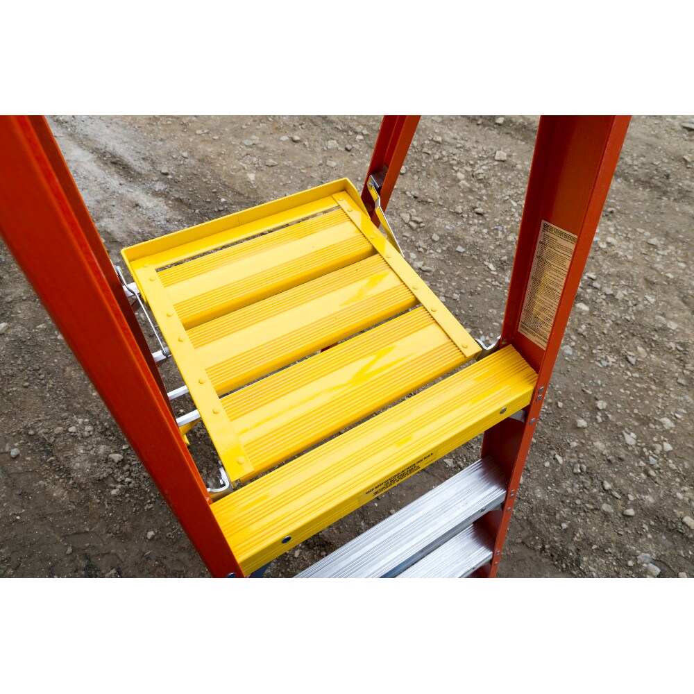 Escalera de plataforma de fibra de vidrio tipo 1A con capacidad de carga de 300 libras y altura de alcance de 9 pies (3 pies de largo) Werner PD6203