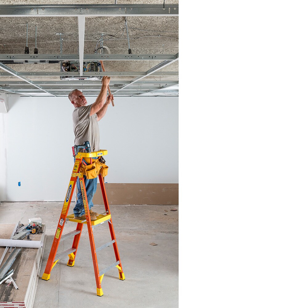 Escalera de plataforma de fibra de vidrio tipo 1A con capacidad de carga de 300 libras y altura de alcance de 9 pies (3 pies de largo) Werner PD6203