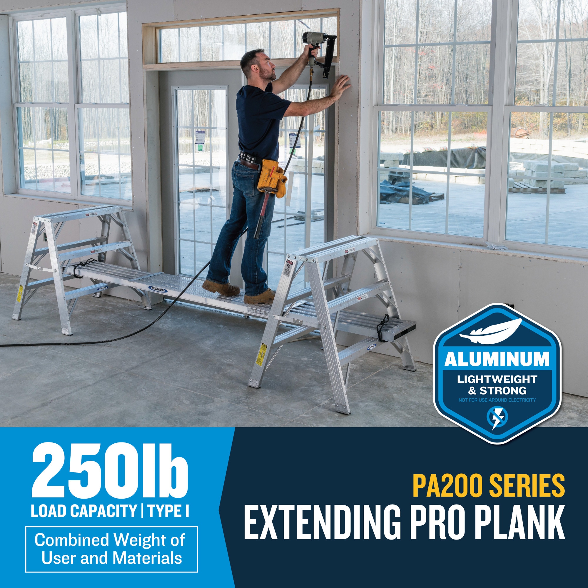 Plataforma de aluminio Werner de 2.5 pies de altura x 6 pies de largo con capacidad de 250.0 lbs. Modelo PA206.
