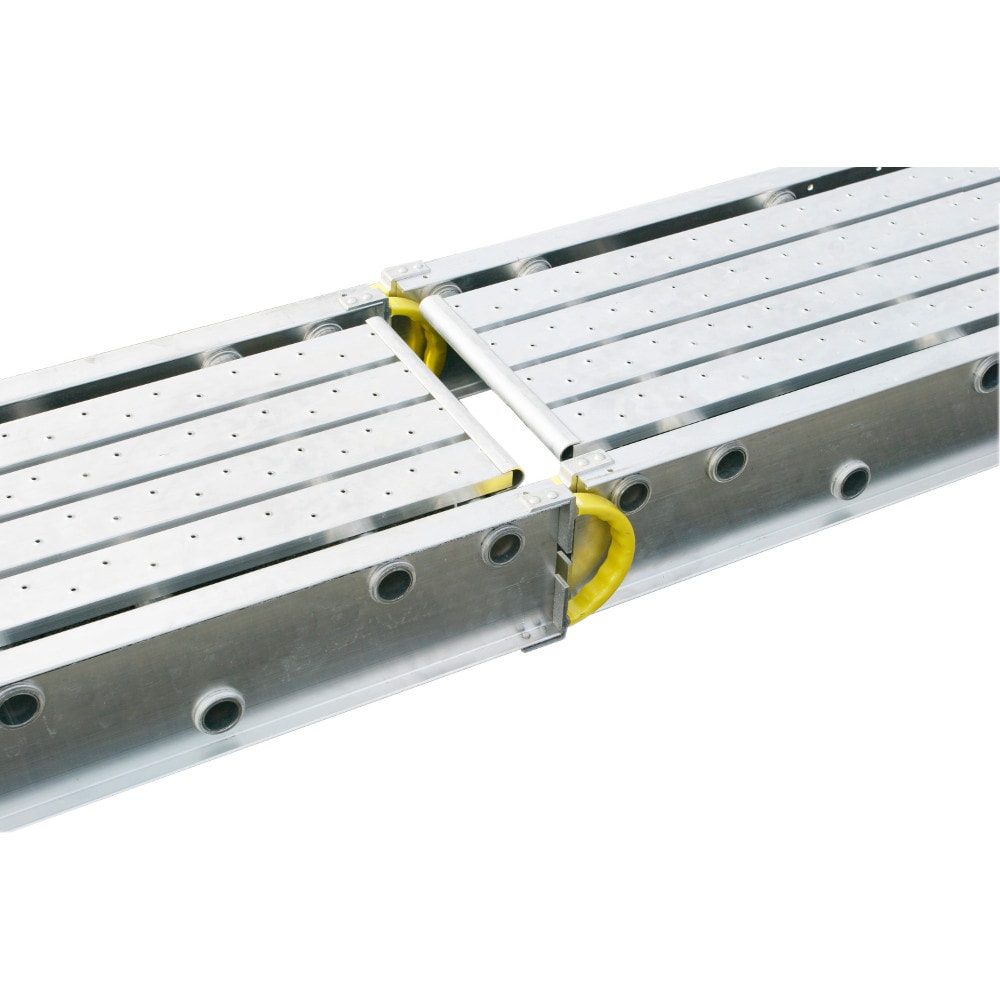 Escenario de andamio de aluminio Werner de 0.53 pies de altura por 12 pies de largo con capacidad de 500 libras, modelo WNS-2412.