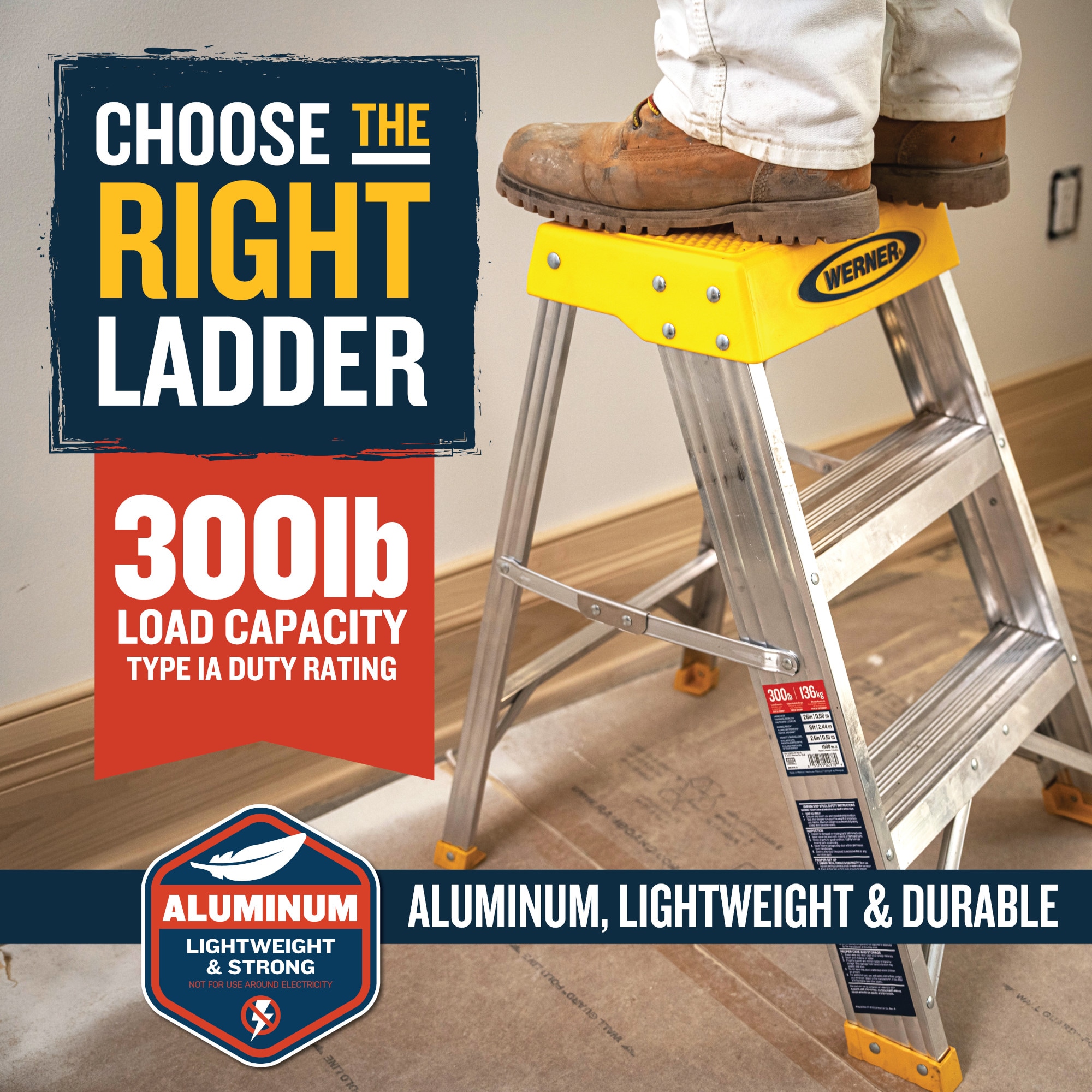 Escalera de aluminio tipo 1A Werner 150B de 2 pies (altura de alcance de 8 pies) con capacidad de carga de 300 libras.