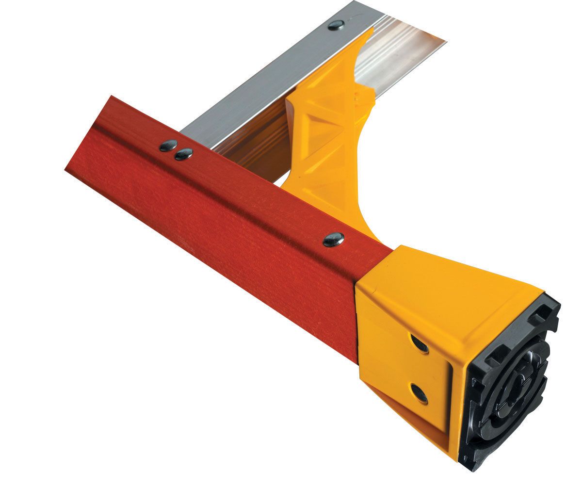 Escalera de aluminio Tipo 1A de fibra de vidrio de 3 pies (altura de alcance de 7 pies) con capacidad de carga de 300 libras Modelo 6203