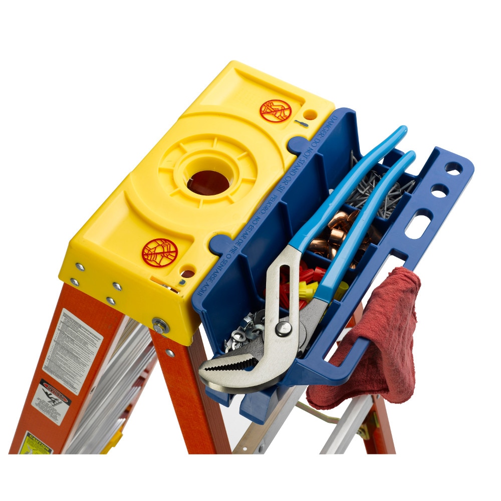 Escalera de aluminio Tipo 1A de fibra de vidrio de 3 pies (altura de alcance de 7 pies) con capacidad de carga de 300 libras Modelo 6203