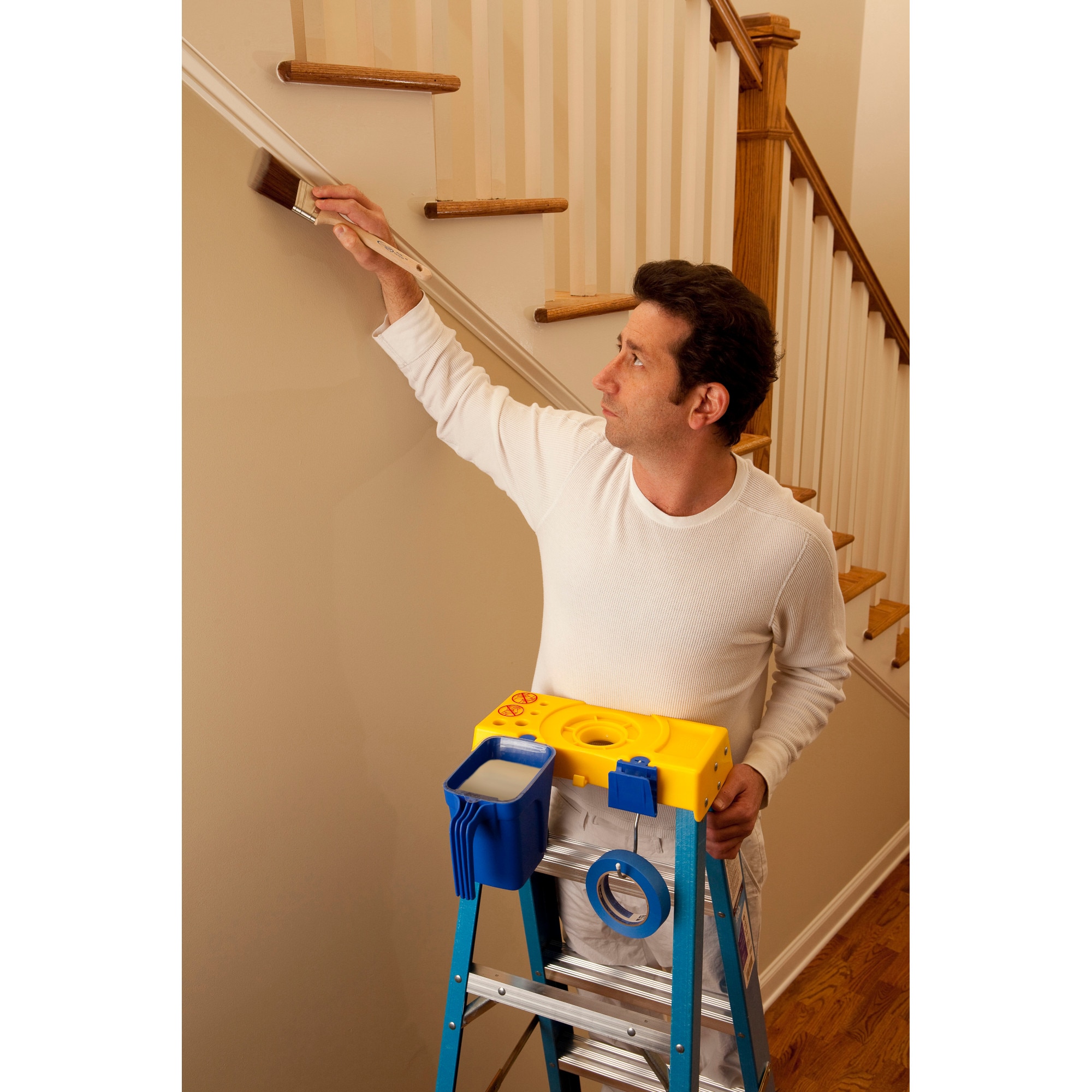 Escalera de fibra de vidrio tipo 1 Werner 6000 de 8 pies (12 pies de altura alcanzable) con capacidad de carga de 250 libras, modelo 6008