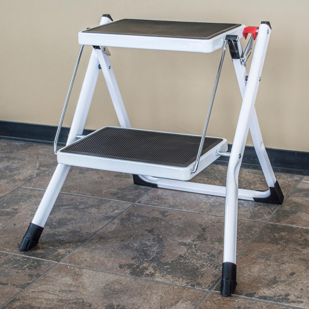 Taburete Plegable de Aluminio Negro de 2 Peldaños con Capacidad de 225 lb de AmeriHome