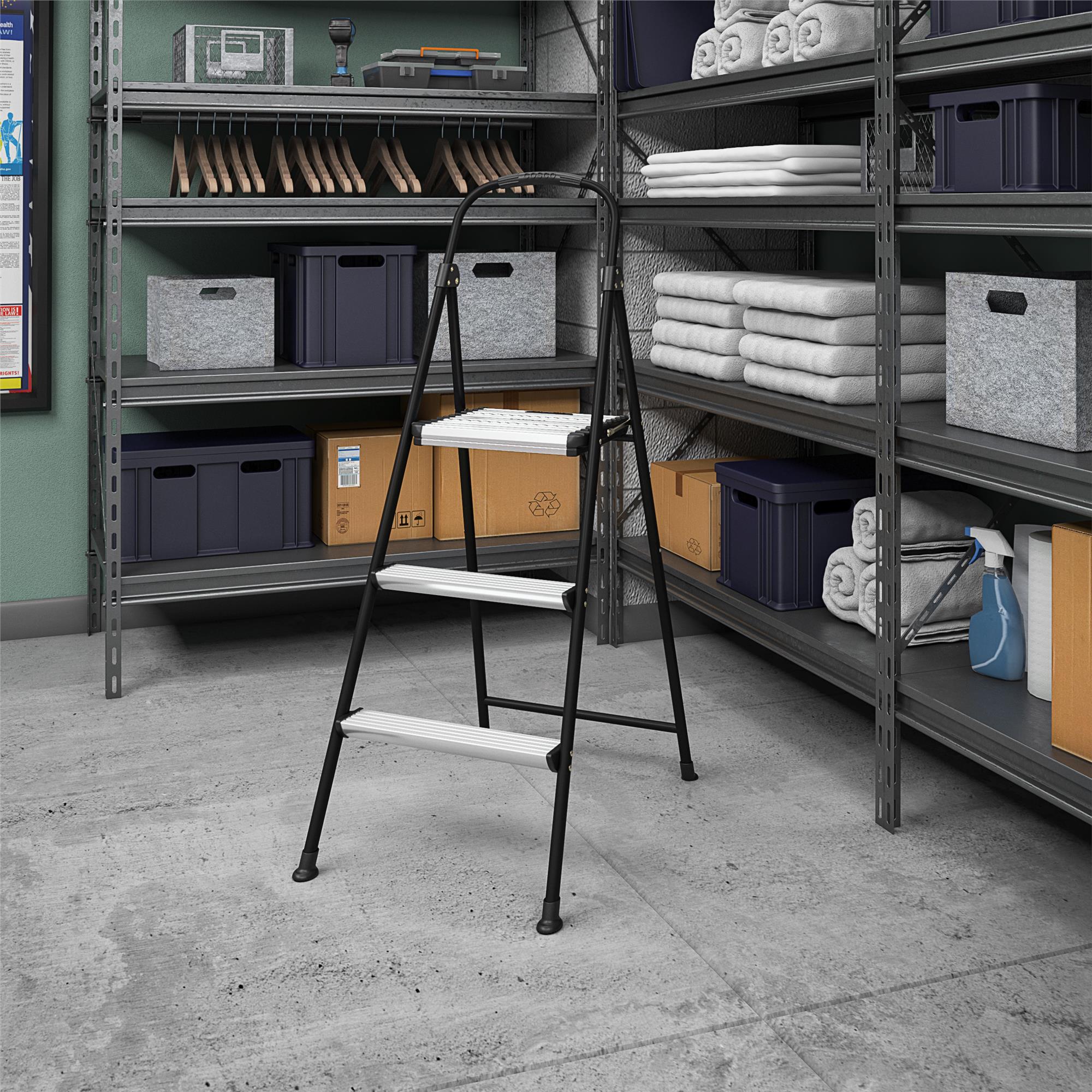 Taburete plegable de acero negro Cosco de 3 peldaños con capacidad de 250 libras