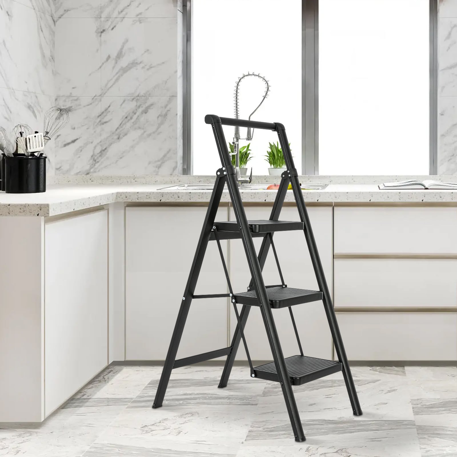 Escalera de 3 peldaños Siavonce con capacidad de 330 lb en acero negro plegable, modelo XH06885