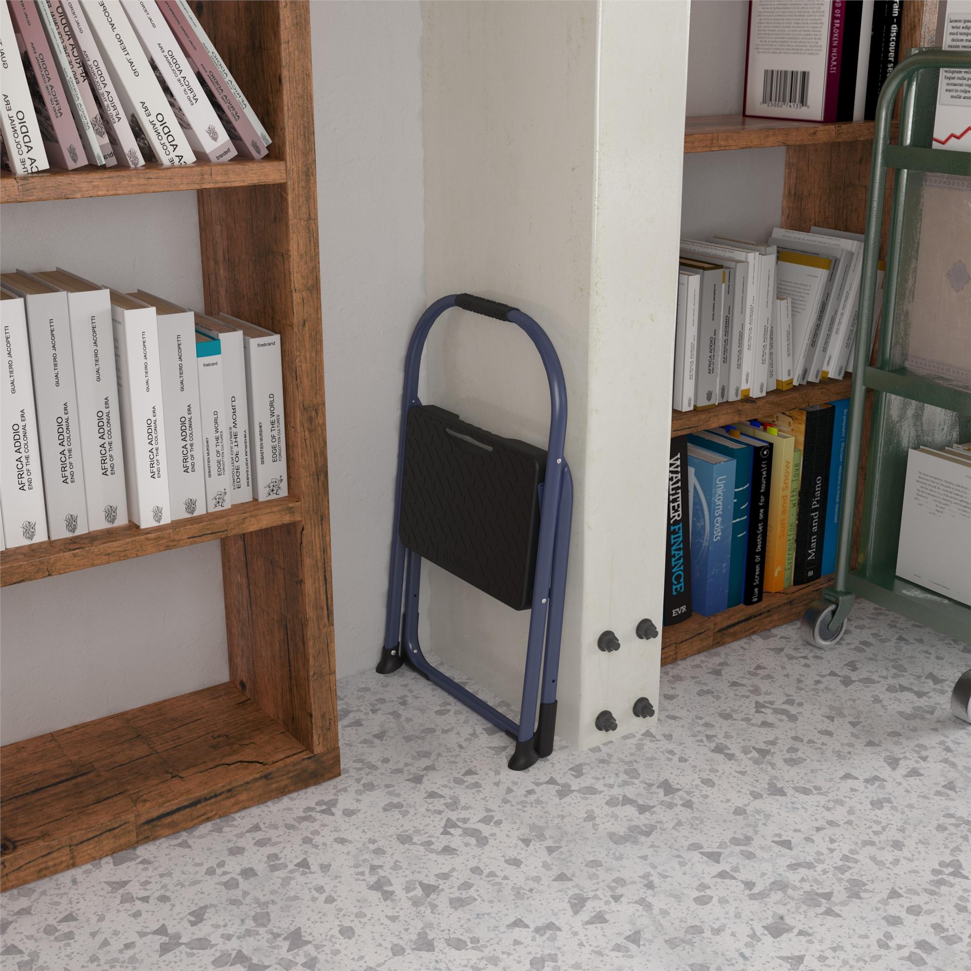 Escalón plegable de acero azul con capacidad de 225 libras de Cosco 11248NVY1E
