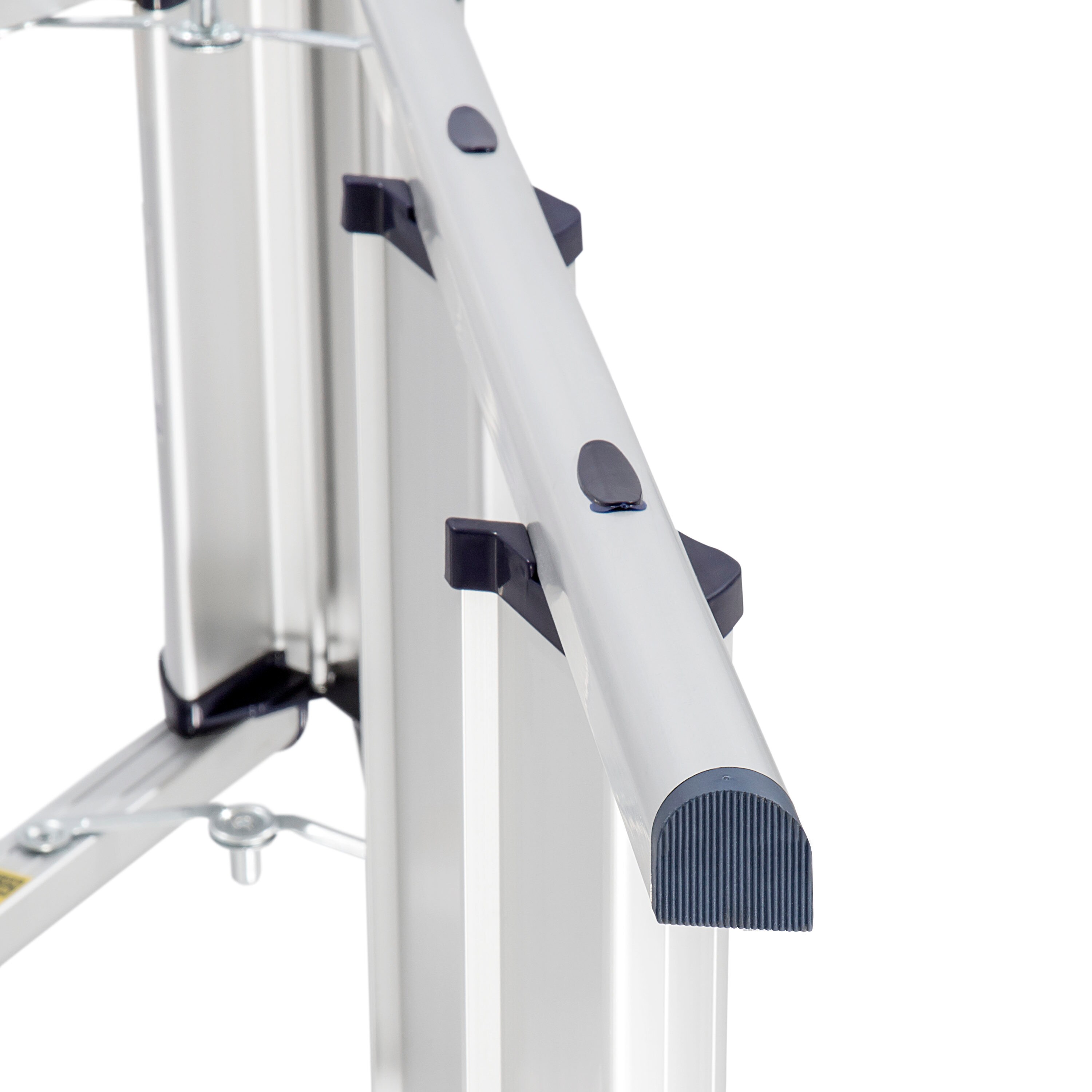 Escalonera Plegable de Aluminio Plateado Xtend+Climb Serie FT de 3 Peldaños con Capacidad de 225 lbs.