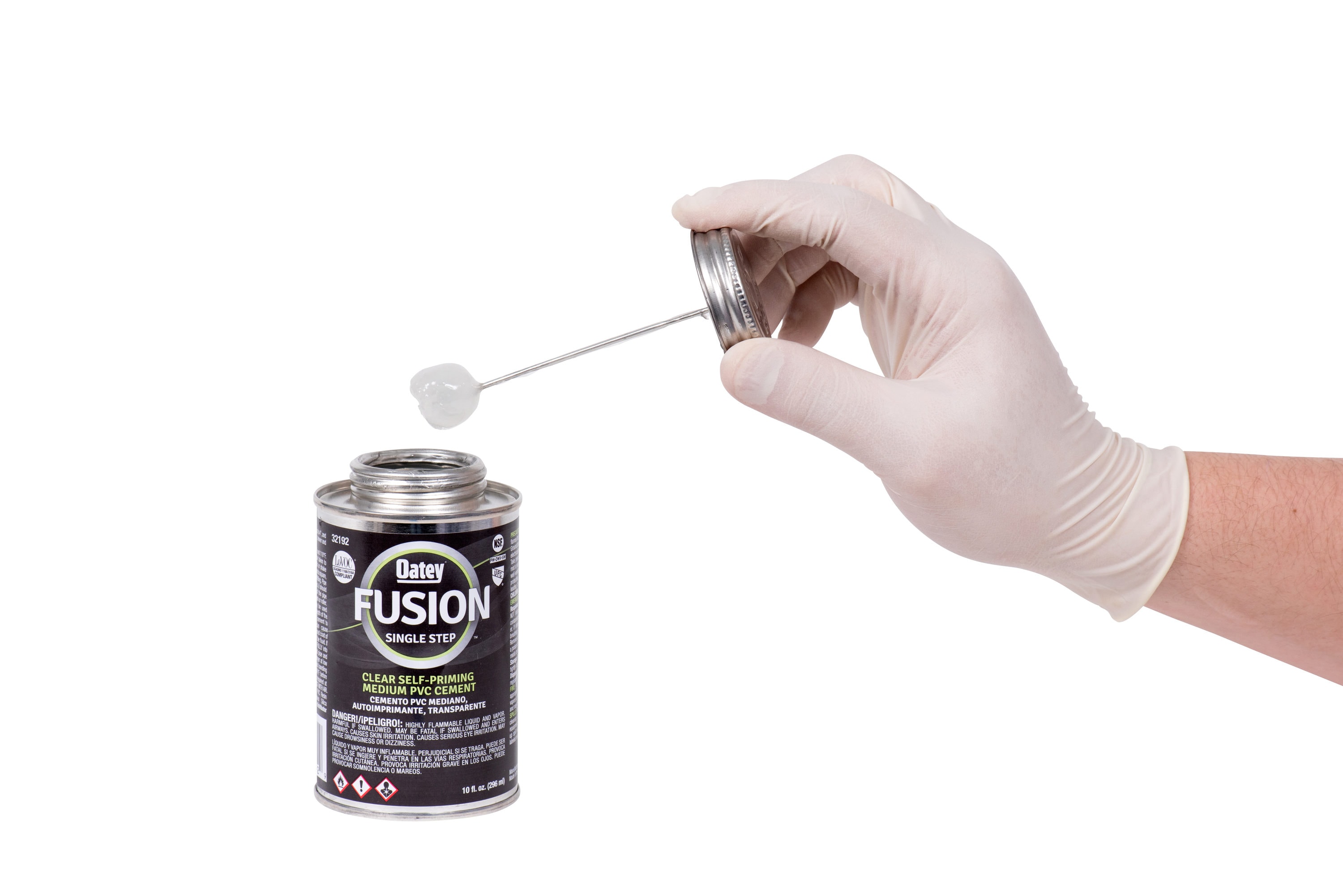 Cemento y primer PVC transparente de 10 oz Fusion One-Step de Oatey 32192L