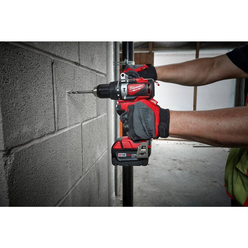 Milwaukee M18 Taladro Martillo Compacto Inalámbrico de 1/2 pulgadas con Tecnología de Ion de Litio de 18V sin Escobillas - Herramienta Únicamente - 2902-20.