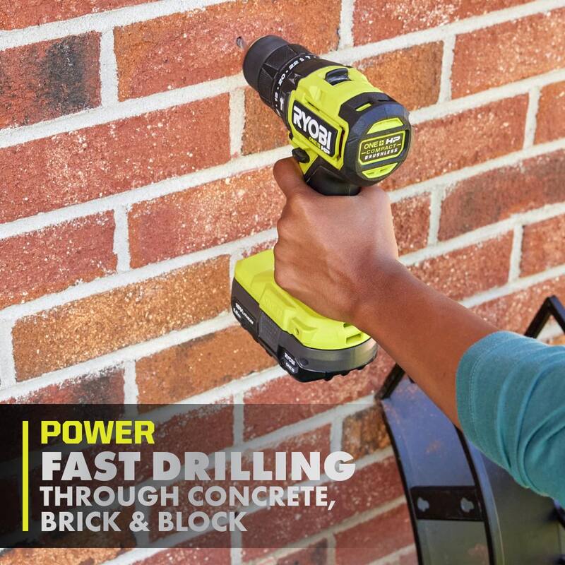 RYOBI ONE+ HP 18V Taladro/Atornillador Compacto Inalámbrico sin Escobillas de 1/2 pulgadas con Martillo, Kit con Batería de 1.5 Ah y Cargador - PSBHM02K1
