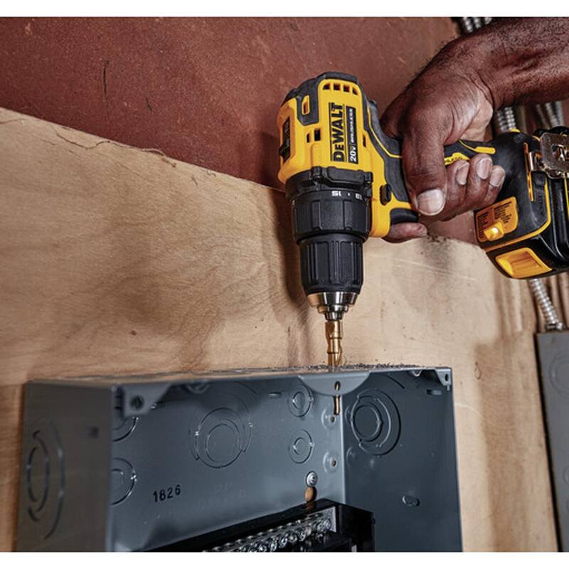 DEWALT ATOMIC Taladro/destornillador compacto inalámbrico sin escobillas de 20V MAX con batería compacta de 20V MAX de 3.0Ah - DCD708BWDCB230