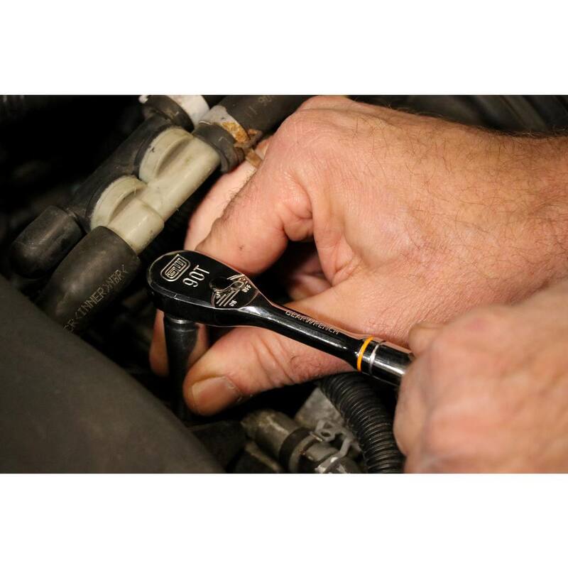 Juego de herramientas mecánicas GEARWRENCH con trinquete de 90 dientes y 26 piezas de puntas de 12 puntos en sistema SAE de 1/4 de pulgada - 80313