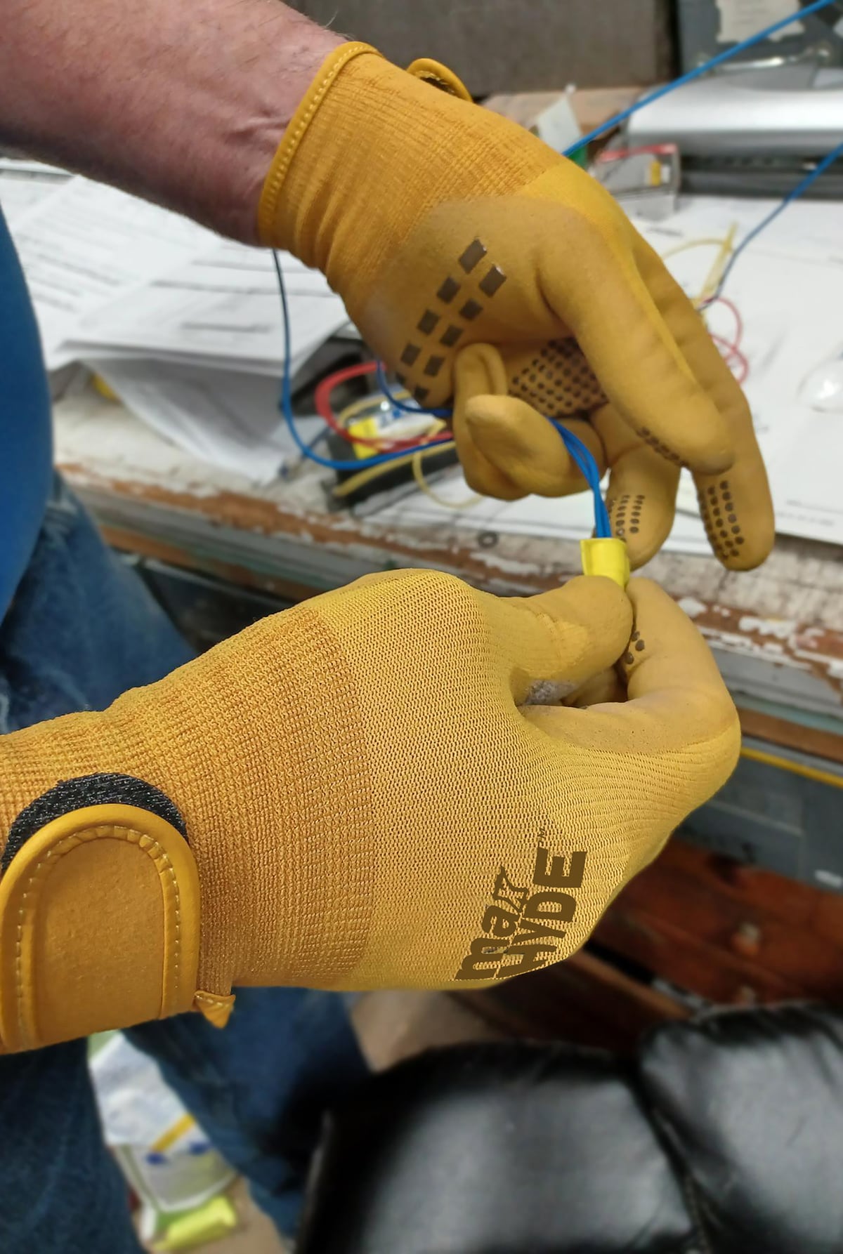 Guantes diarios de nitrilo amarillo grandes/extragrandes con recubrimiento de nitrilo - 1 par 98-LX