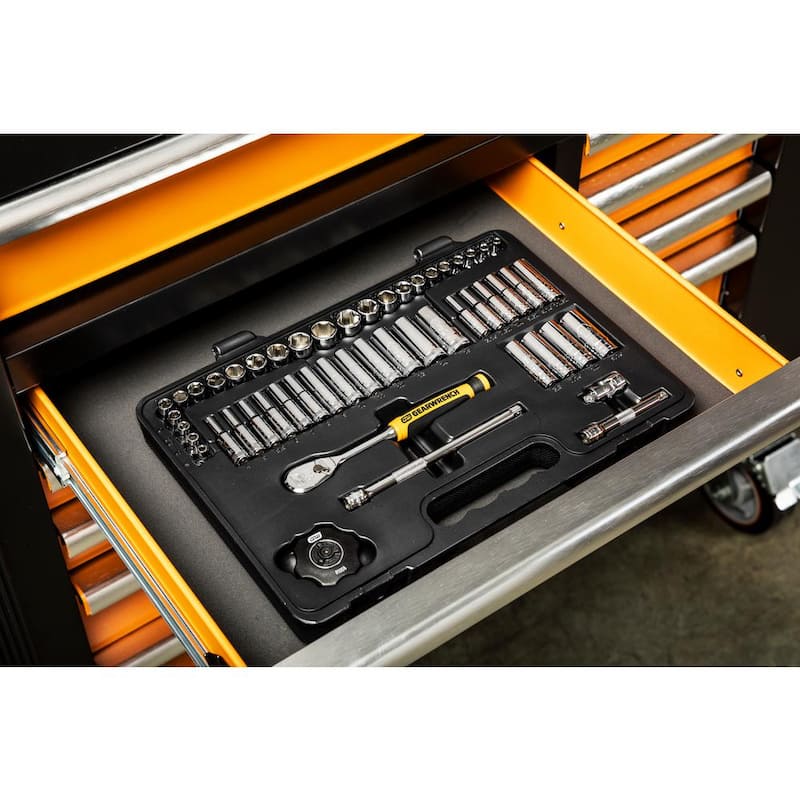 Set de herramientas para mecánicos GEARWRENCH de 52 piezas, estándar y profundo de 1/4 de pulgada con 90 dientes y 6 puntos SAE/Métrico - 85867