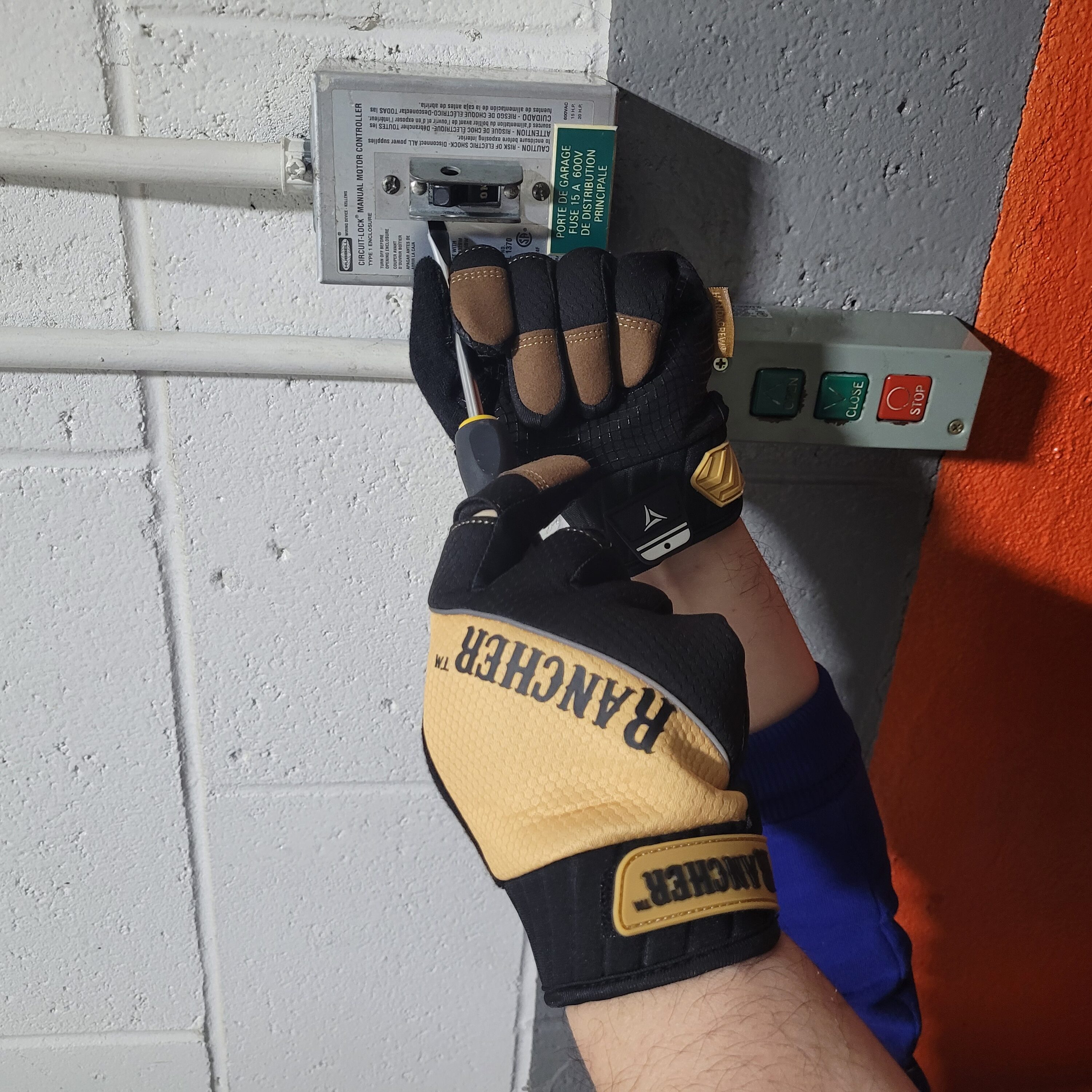 Guantes HandCrew de piel sintética amarilla mediana 1 par USHG-2040M