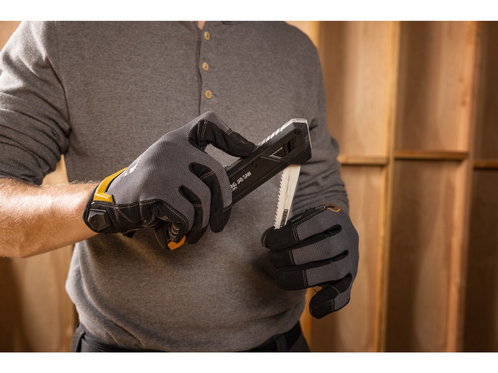 Sierra de corte TOUGHBUILT plegable de 5.5 pulgadas para trabajo pesado TB-H4S5-23FU