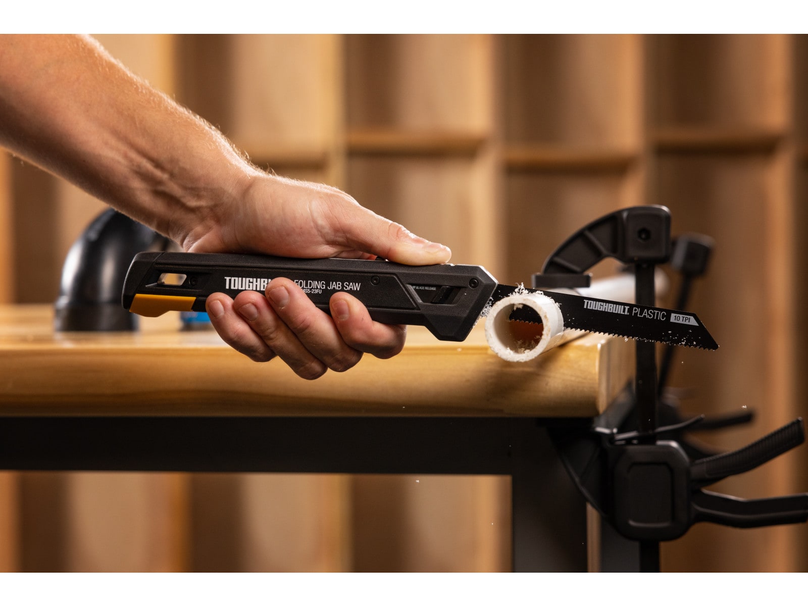 Sierra de corte TOUGHBUILT plegable de 5.5 pulgadas para trabajo pesado TB-H4S5-23FU