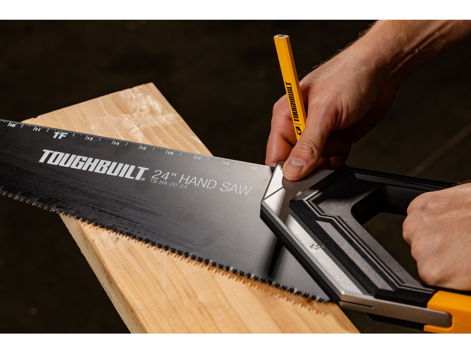 Sierra de mano para cortes transversales TOUGHBUILT de 24 pulgadas TB-H4-20-24
