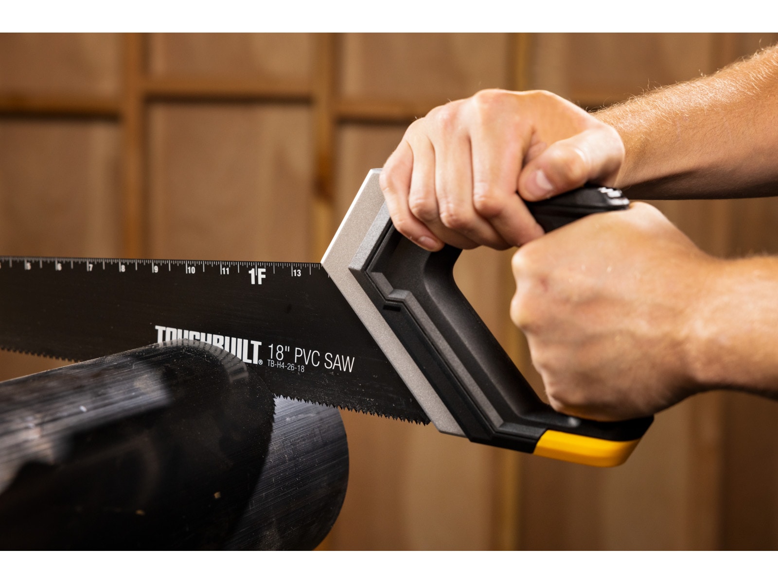 Sierra de mano TOUGHBUILT Pvc de corte fino de 18 pulgadas TB-H4-26-18