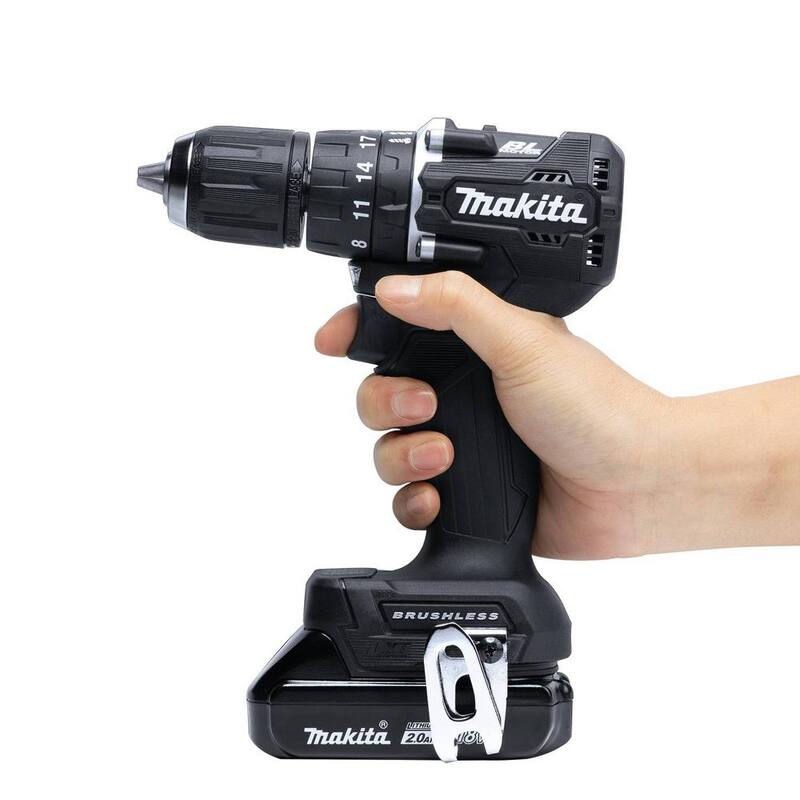 Kit de taladro percutor inalámbrico sin escobillas compacto de 18V LXT de ion de litio de 1/2 pulg. Makita, 2.0Ah - XPH15RB