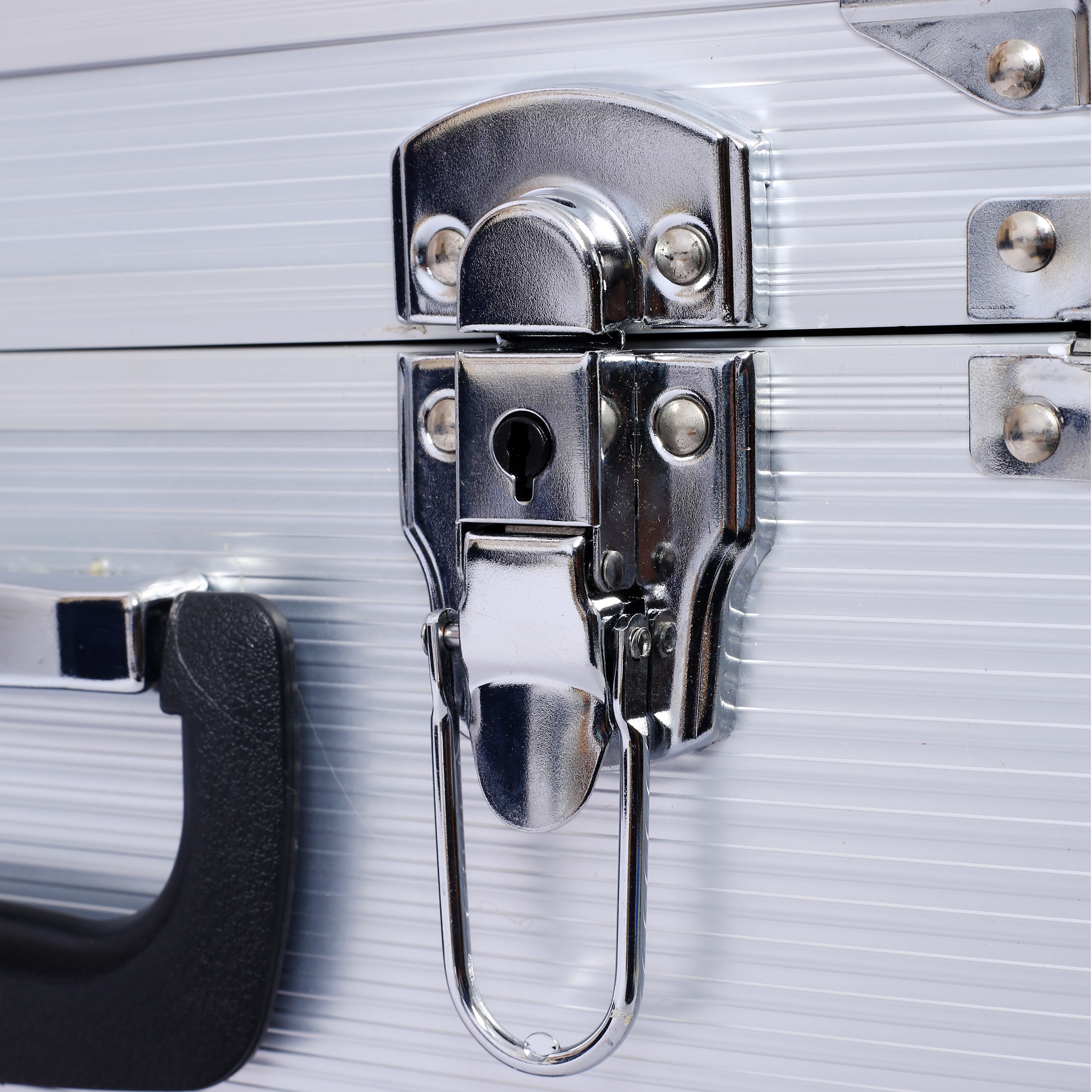 Set de herramientas para el hogar Siavonce de 899 piezas con estuche resistente XH45719