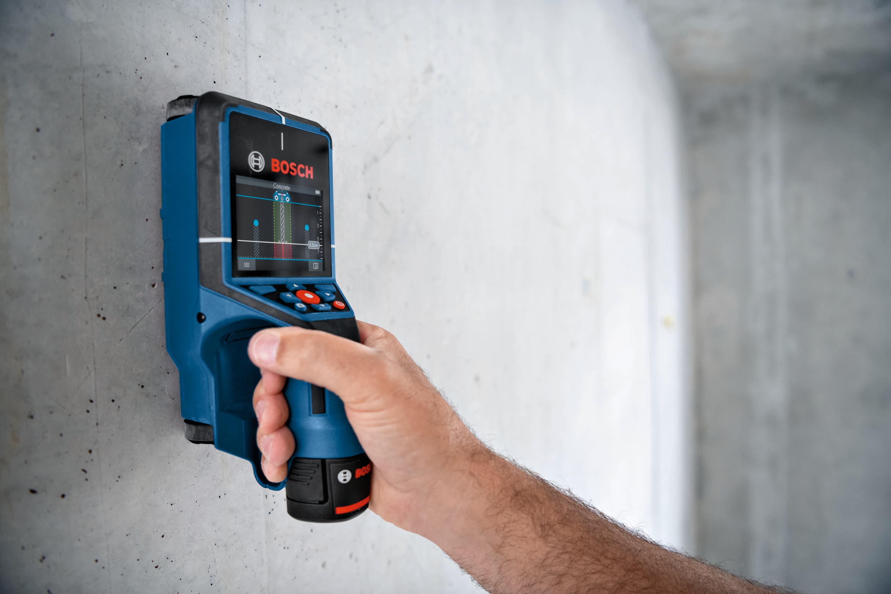 Localizador de metal/madera/eléctrico Bosch 12V Max D-TECT200C con profundidad de escaneo de 7.9 pulgadas