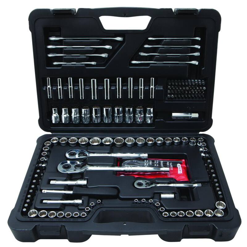 Set de herramientas mecánicas Stanley (173 piezas) y medida de cinta de bolsillo FATMAX de 6 pies x 1/2 pulgadas - STMT74857W706