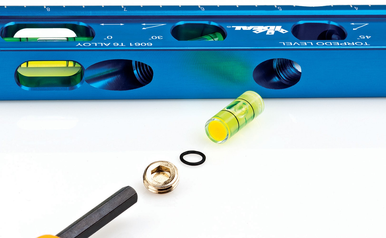 Nivel de conducto magnético de aluminio IDEAL de 6.0 pulgadas con 4 viales, modelo 35-207