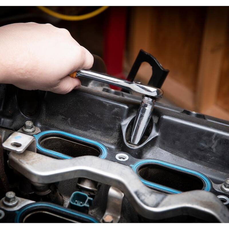 Juego de llaves y dados de trinquete estándar y profundos SAE/MM de 90 dientes de 1/4 y 3/8 pulgadas de GEARWRENCH (110 piezas) - 8586768CB